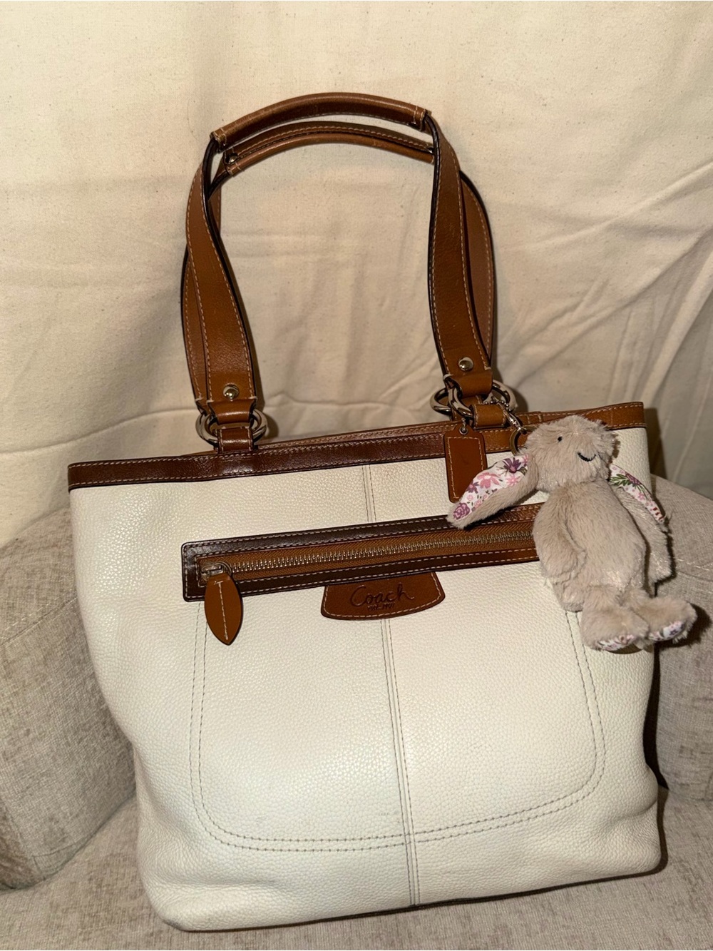 Coach Cream and Brown Leather Shoulder Bag